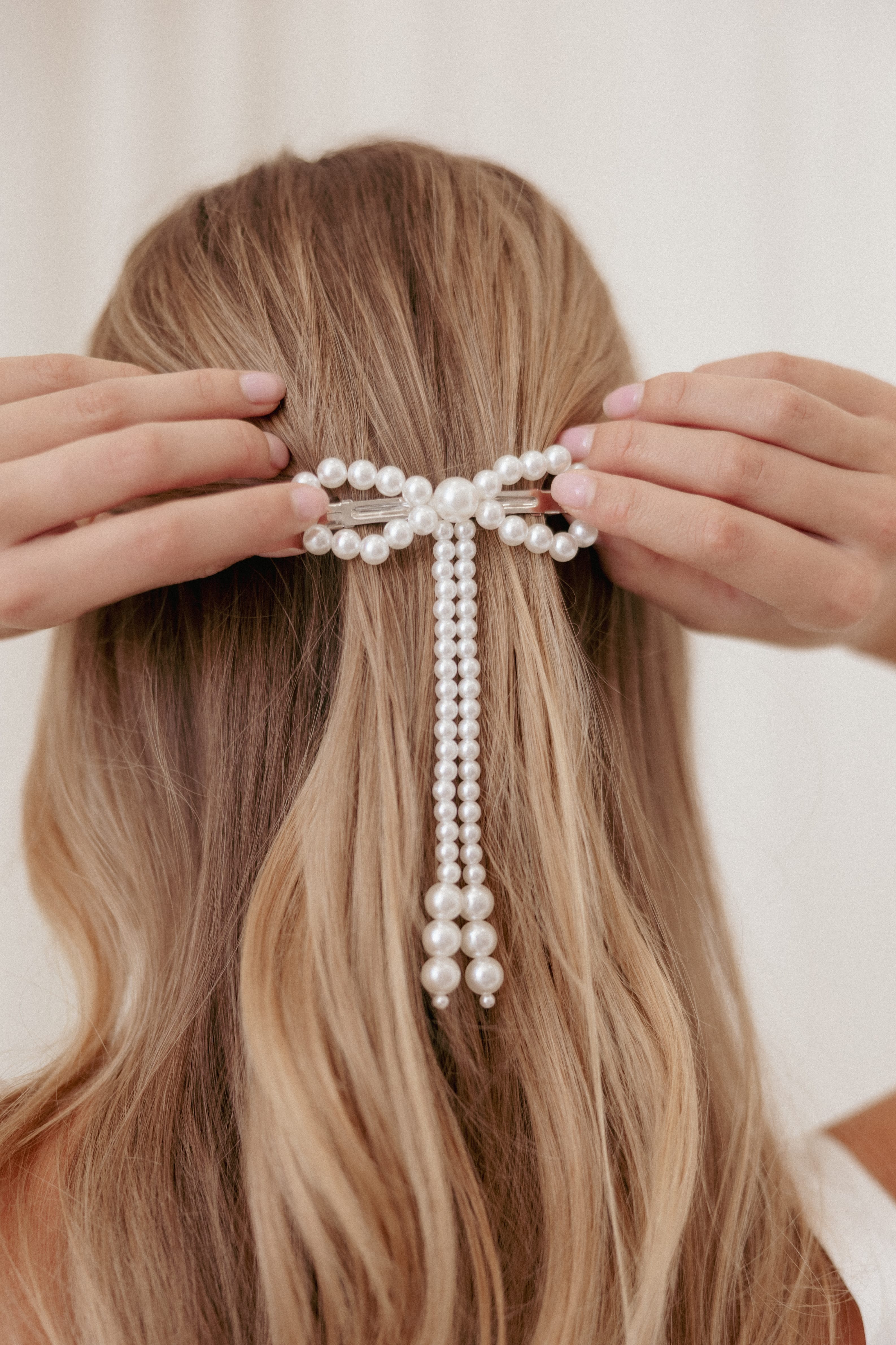 Marcella Hair Bow Clip - Pearl