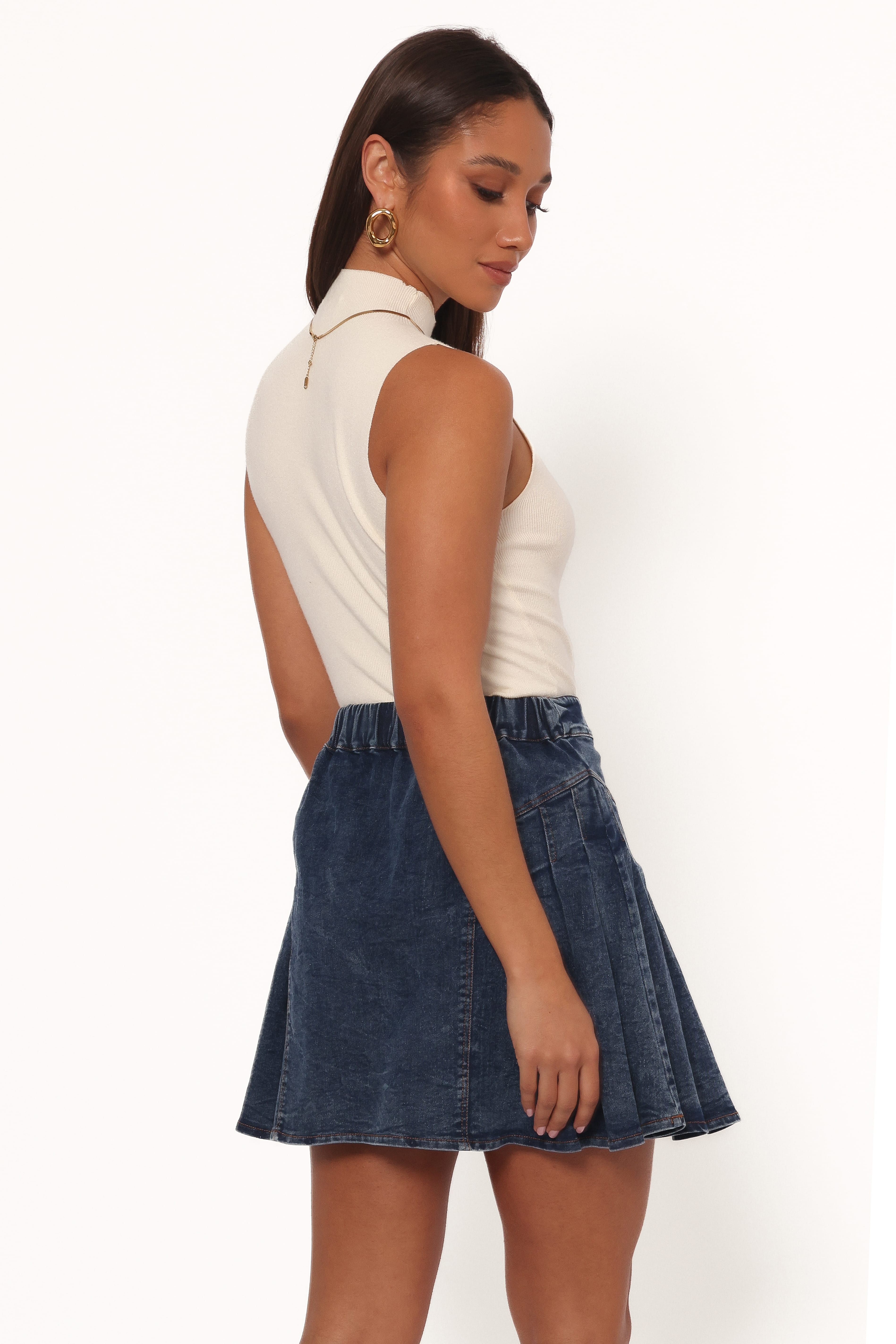 Alek Pleated Mini Skirt - Mid Wash Denim