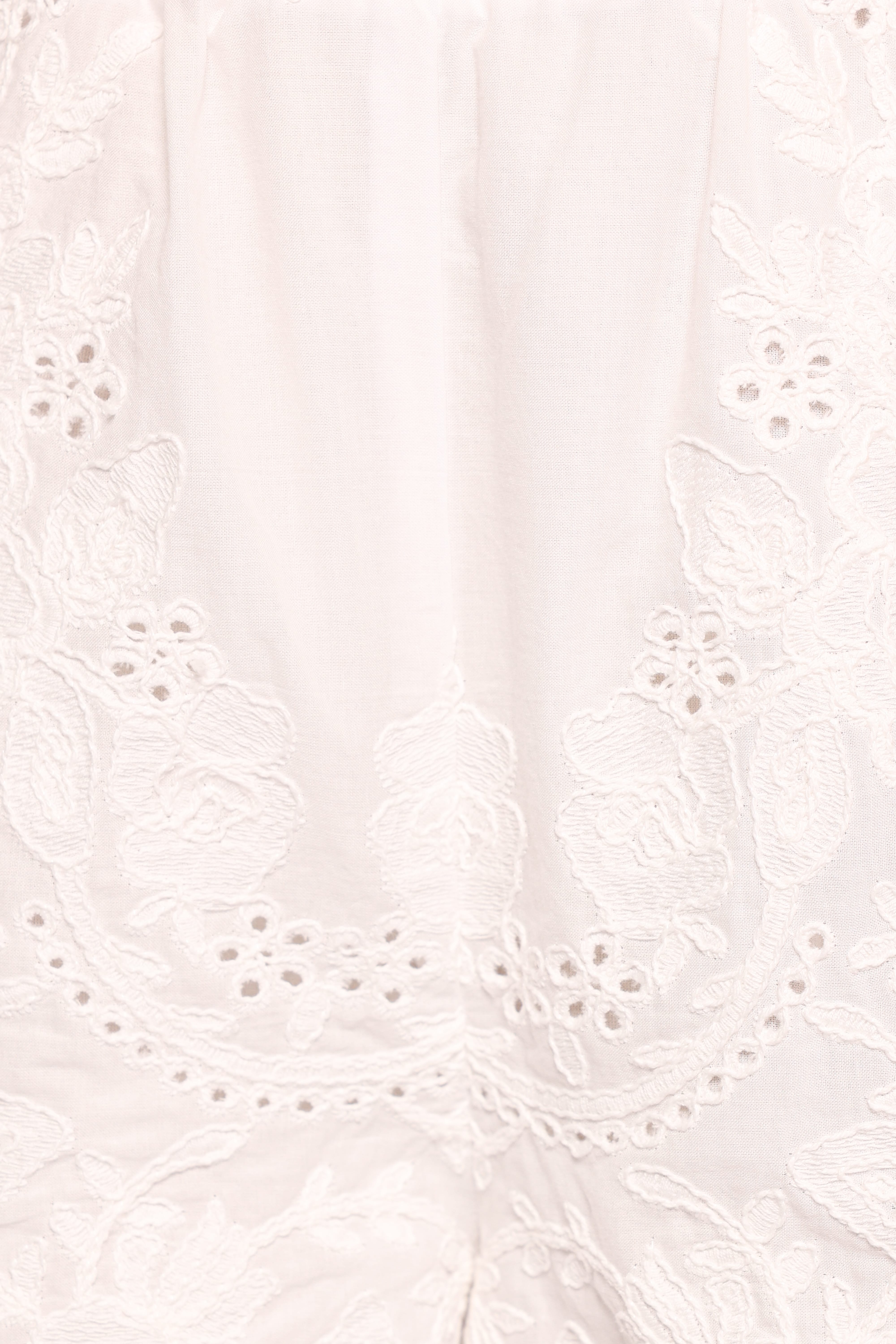 Tanis Embroidered Shorts - White