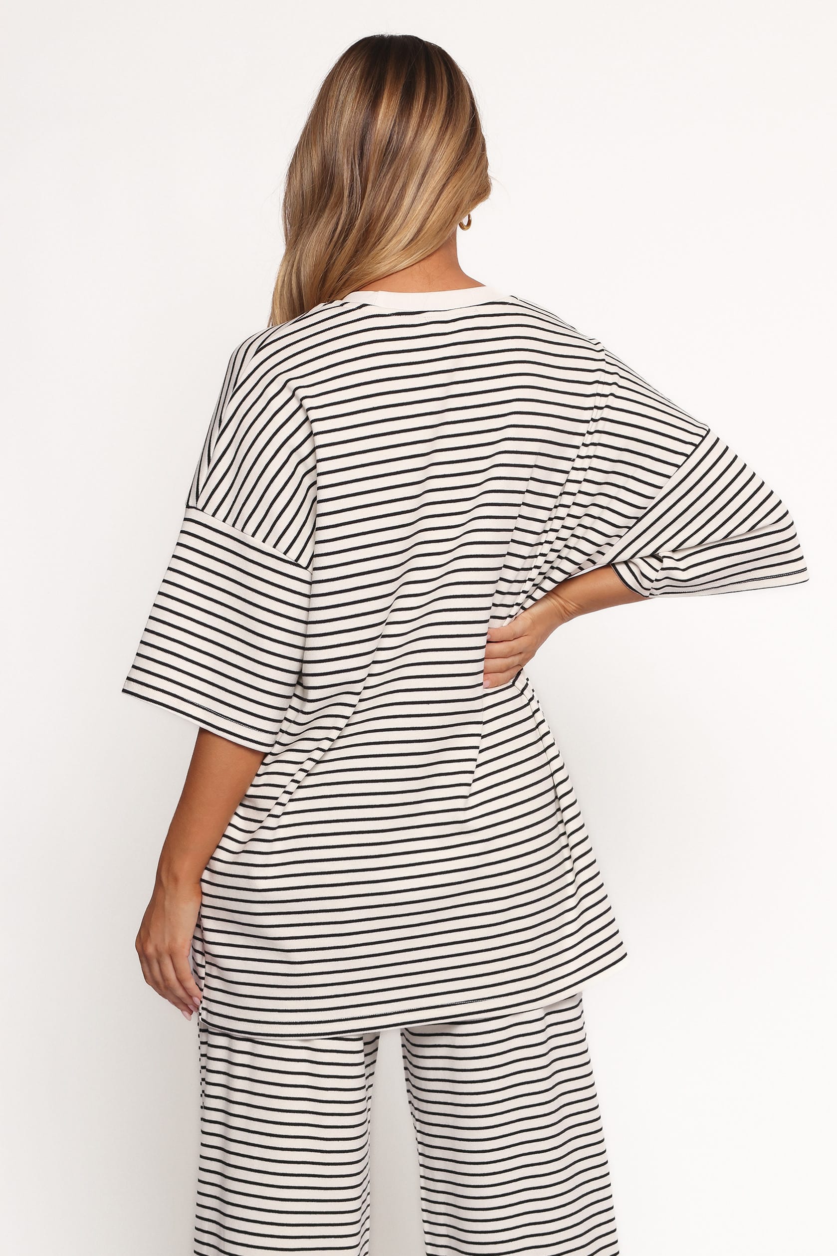Wilda Oversized Tee - White Black Stripe